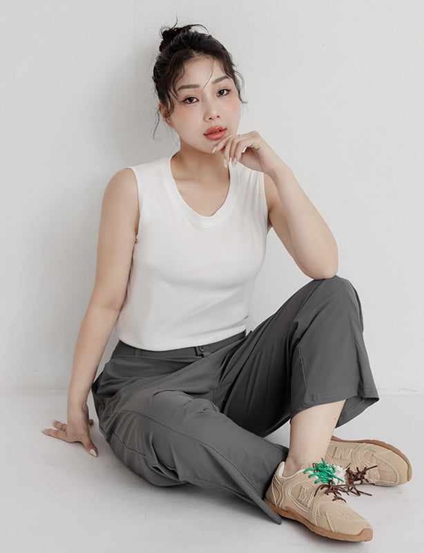 Everyday Basic Crewneck Plus Size Tank Top