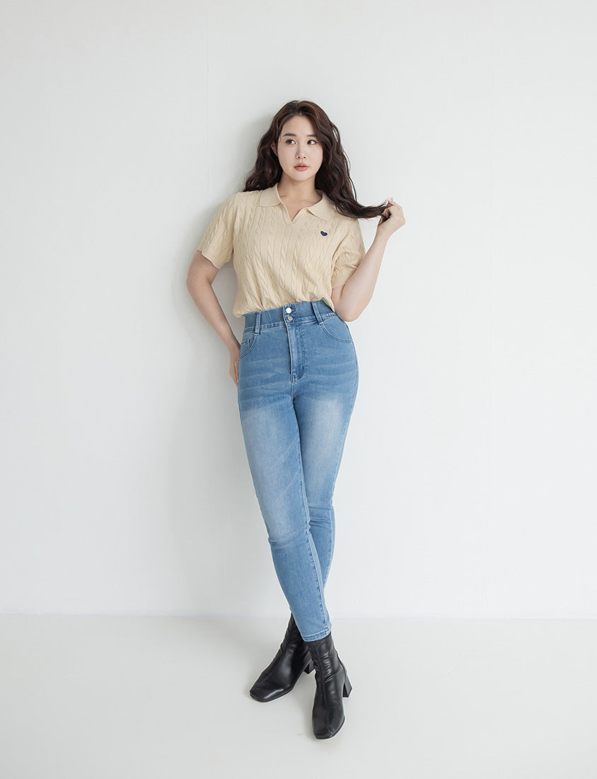 Heart Embroidered V-Neck Cable Knit Short Sleeve Plus Size Top