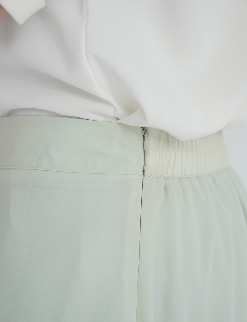 MISS. Elegant Pleated Chiffon Plus Size Maxi Skirt
