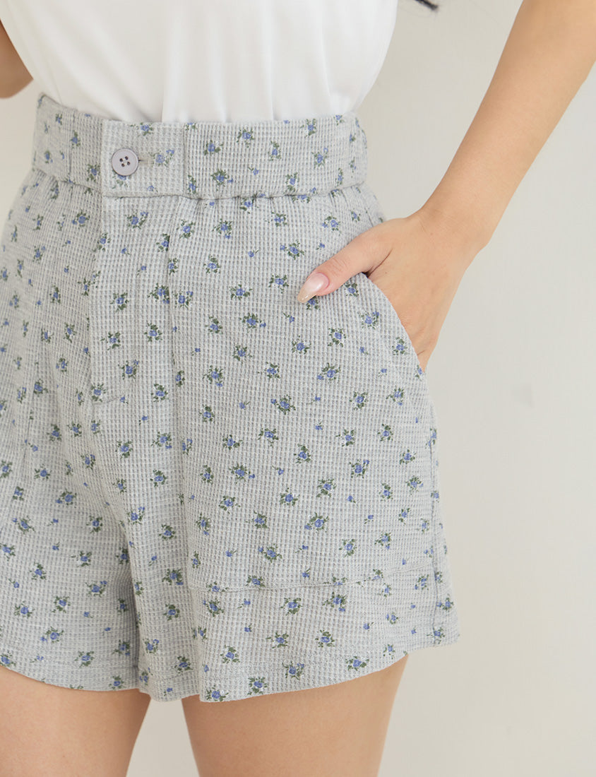 Sweet Floral Waffle Plus Size Shorts