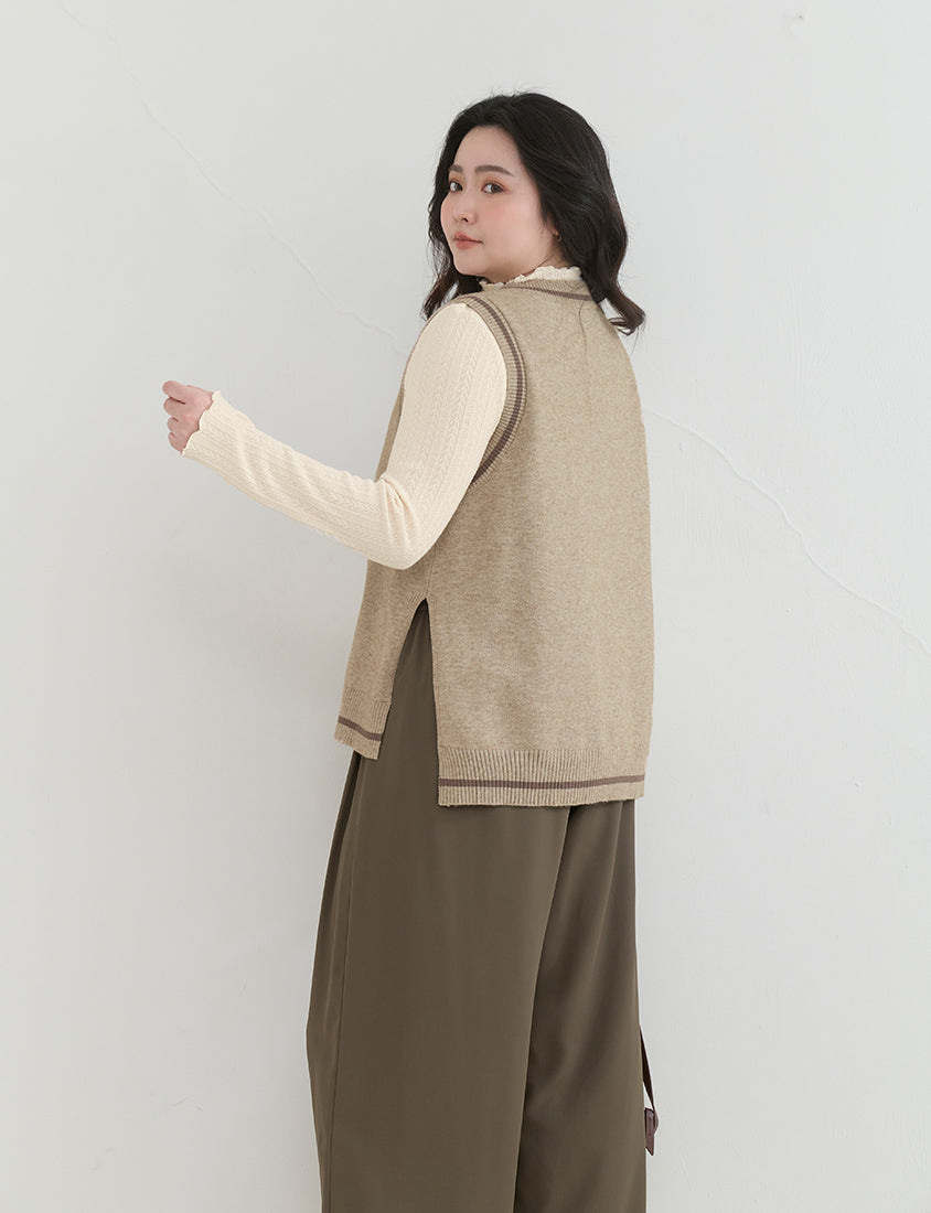 Preppy V-Neck Contrast Stripe Knit Plus Size Vest