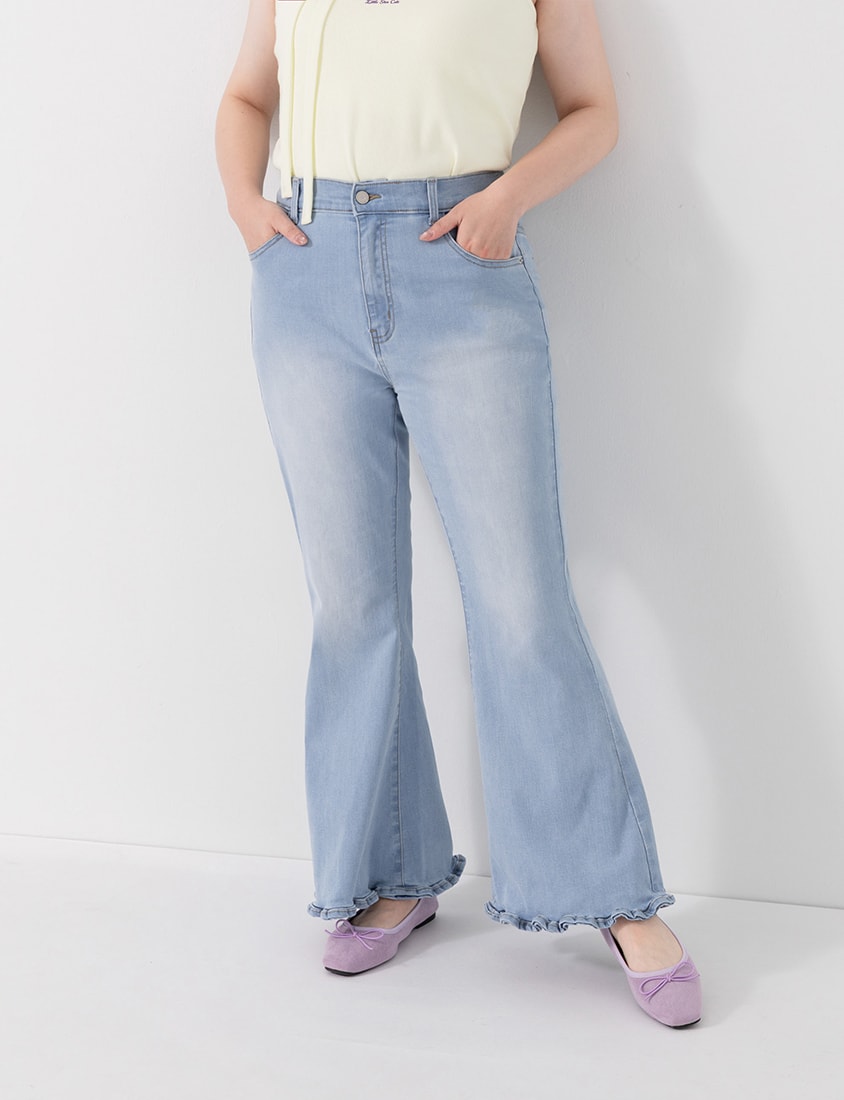 Stretch Ruffle Hem Plus Size Flared Jeans