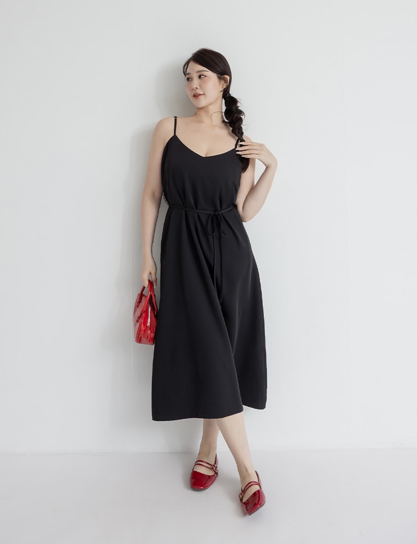 Wrinkle-Resistant A-Line Plus Size Cami Maxi Dress (With Waist Tie)