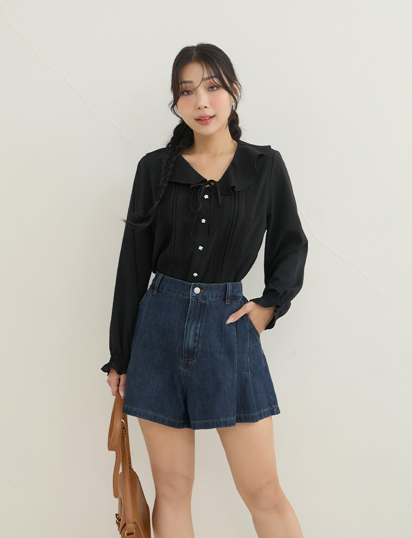 Pleated Slim-Fit A-Line Plus Size Denim Shorts