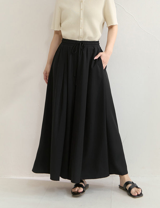 Flattering Pleated Plus Size Wide-Leg Pants