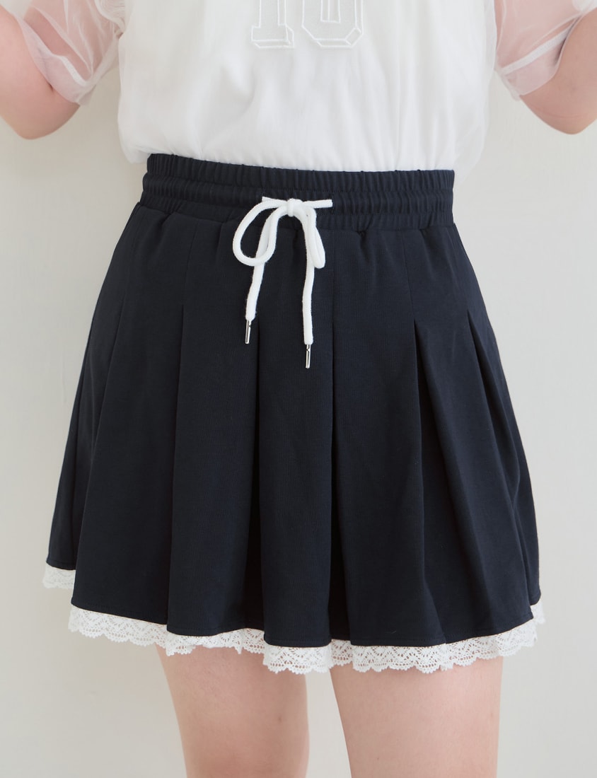 Sweet Lace Sporty Pleated Plus Size Mini Skirt