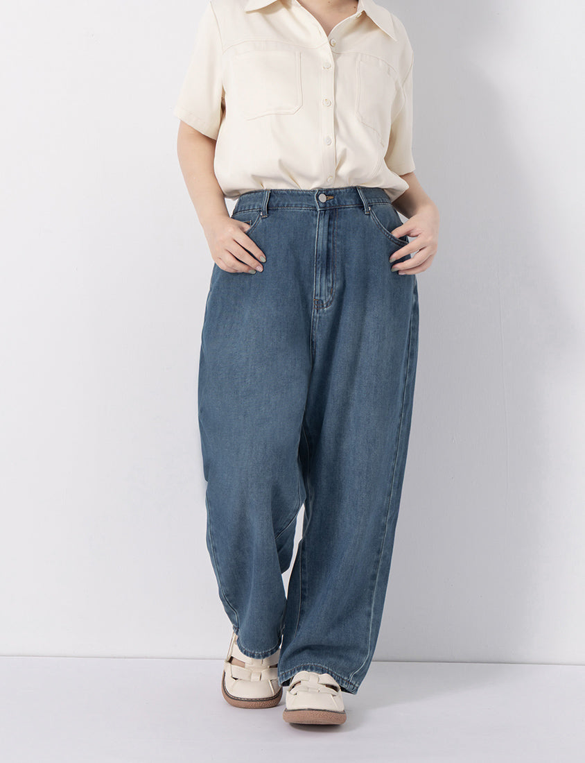 Apple-Shaped Friendly! Perfect Fit Slim Straight Cropped Plus Size Jeans