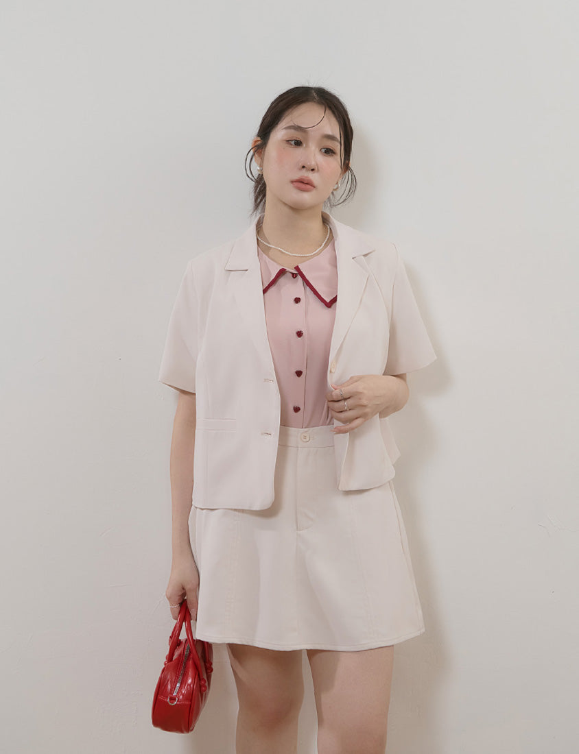 MISS. Contrast Doll Collar Heart Button Plus Size Shirt