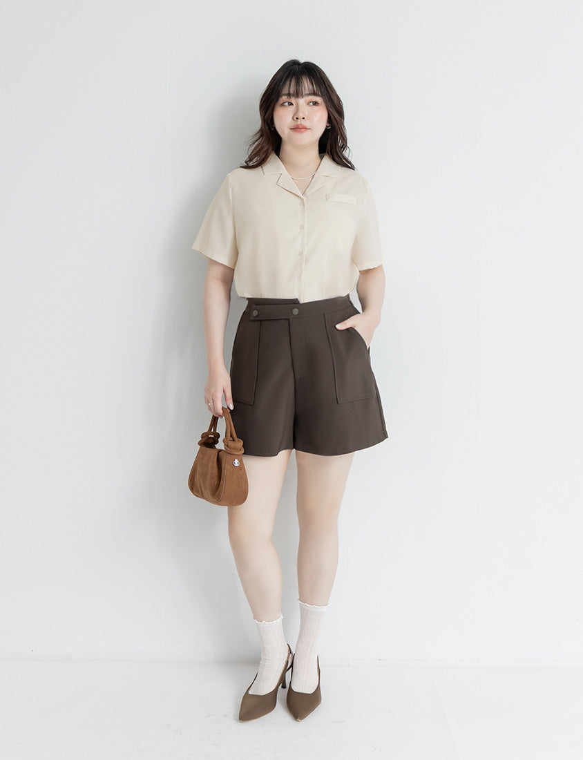MISS. Minimal Textured Cuban Collar Plus Size Shirt
