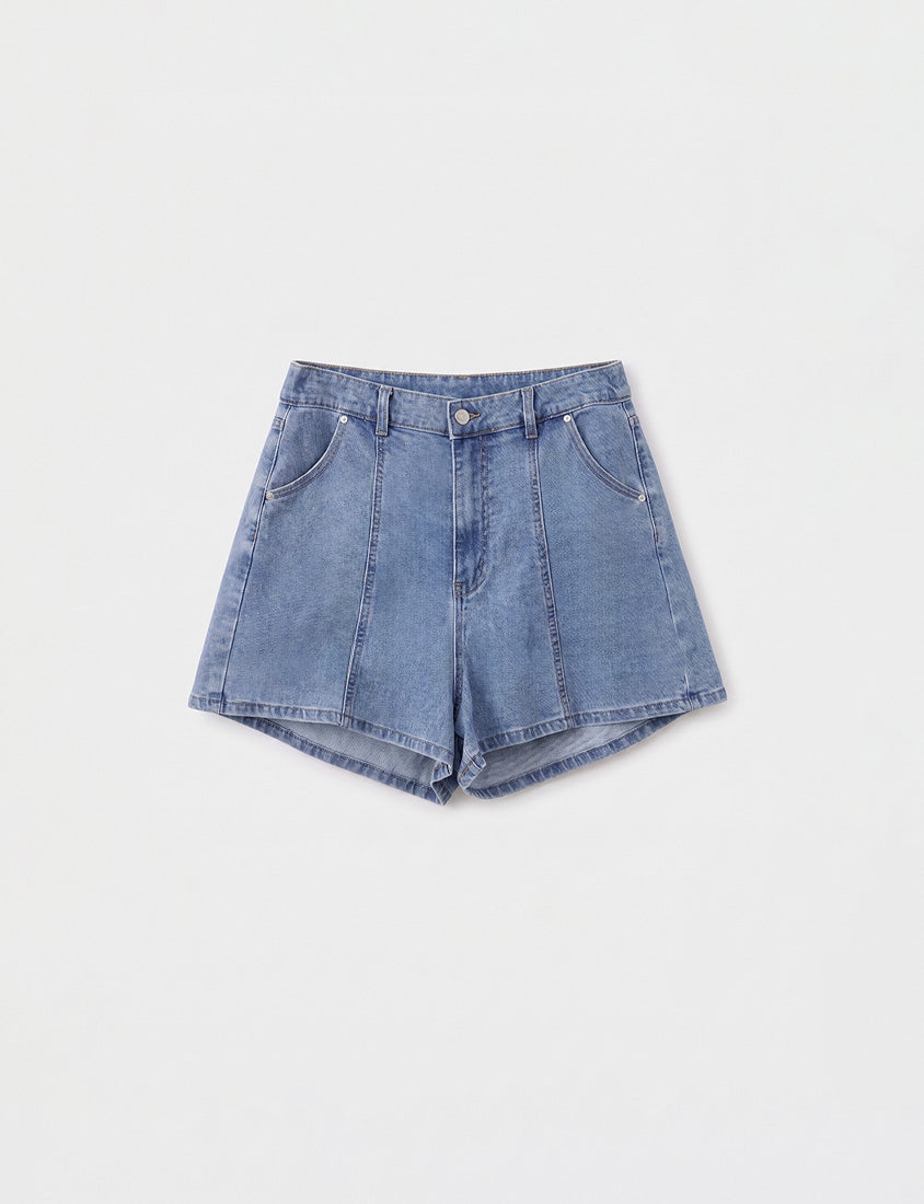 Pear-Shaped Friendly! Perfect Fit Slim Fit A-Line Plus Size Denim Shorts
