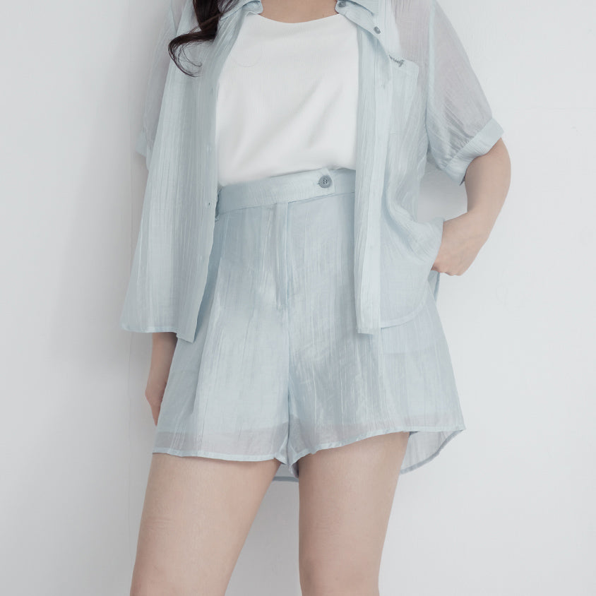 MISS. Lightweight Asymmetrical Crinkle Plus Size Shorts
