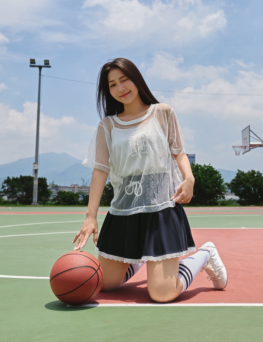Sweet Lace Sporty Pleated Plus Size Mini Skirt