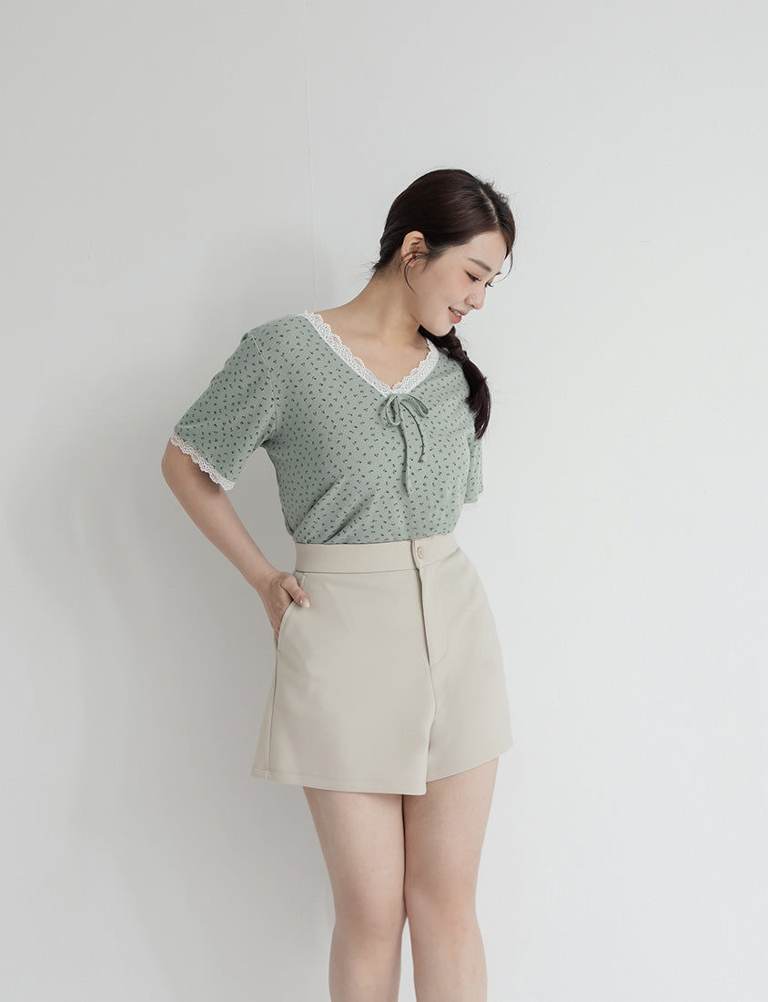Cottage Lace Floral Ribbed Plus Size Tee