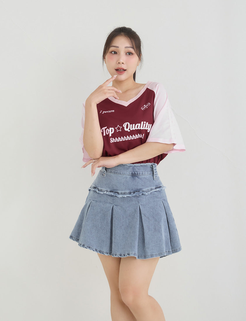 Sweet & Edgy Frayed Denim Pleated Plus Size Mini Skirt