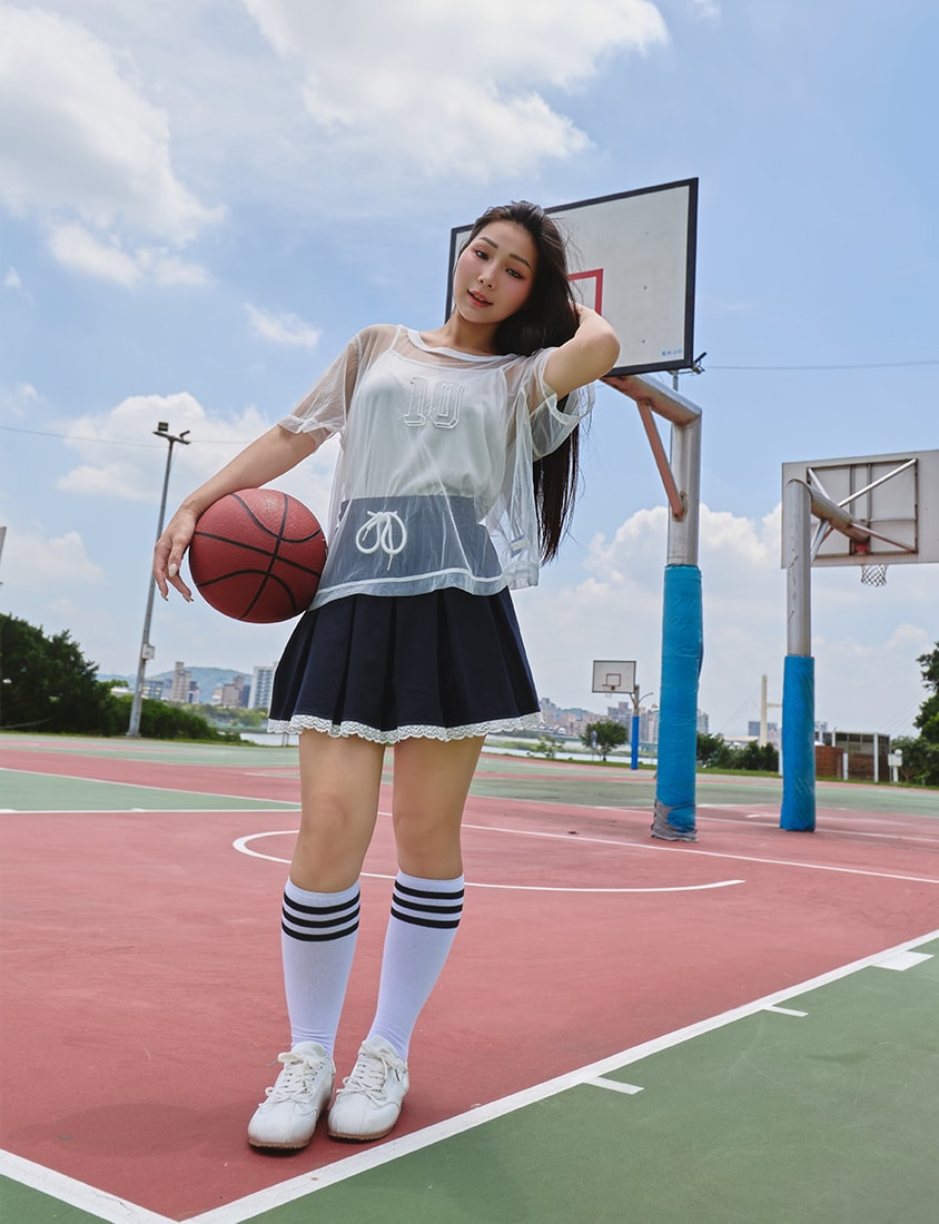 Sweet Lace Sporty Pleated Plus Size Mini Skirt