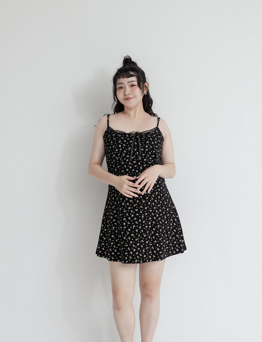 Adjustable Lace Floral Ruched Plus Size Mini Dress