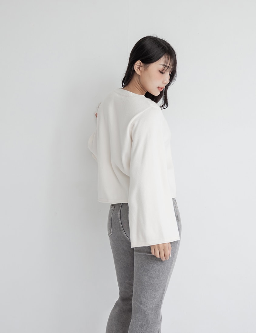 V-Neck Tie Flare Sleeve Plus Size Knit Top
