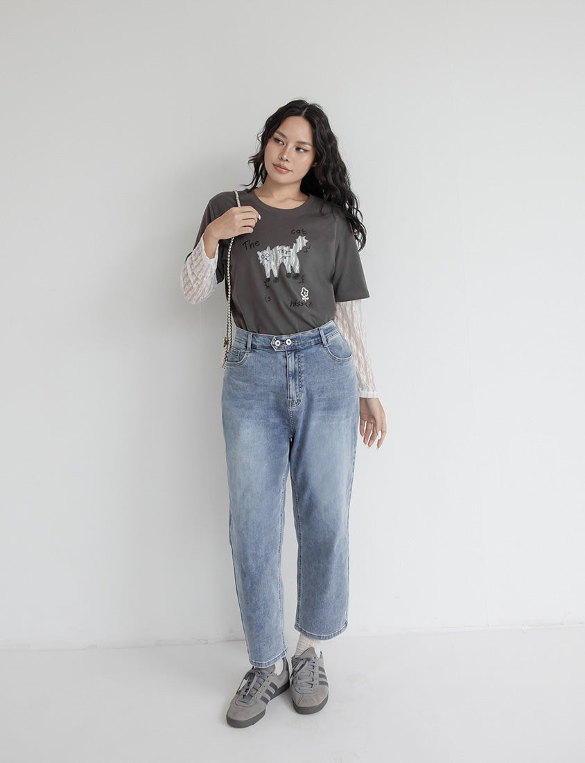 Contrast Lace Cat Faux Two-Piece Plus Size Tee