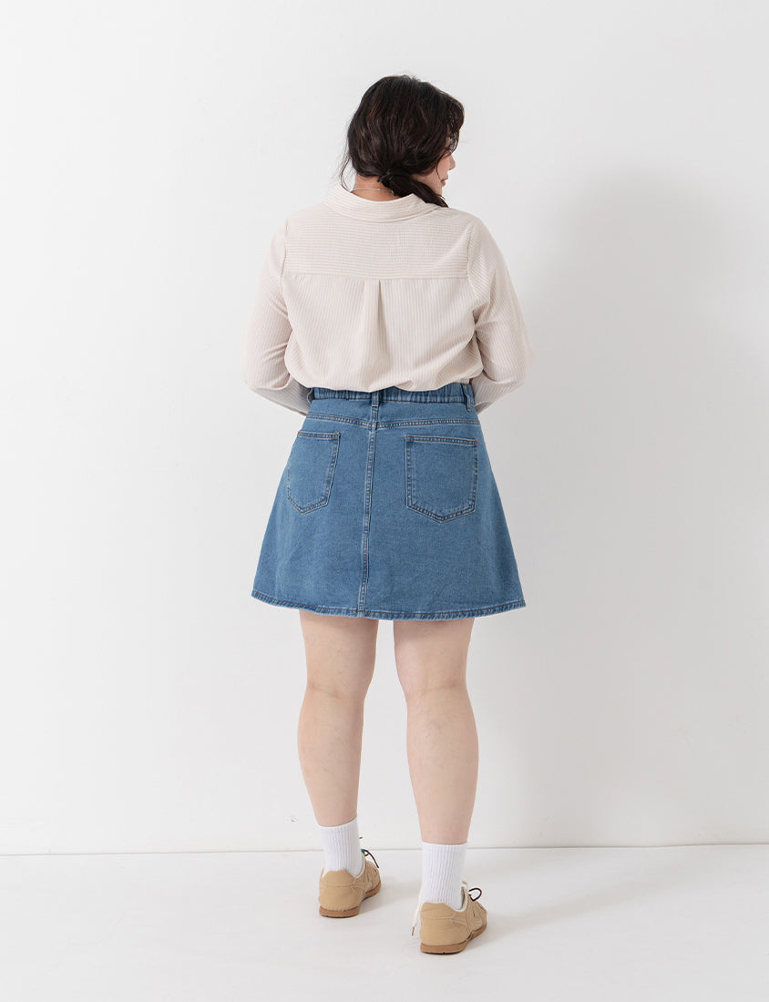Apple-Shaped Friendly! Perfect Fit Seamed A-Line Denim Plus Size Mini Skirt