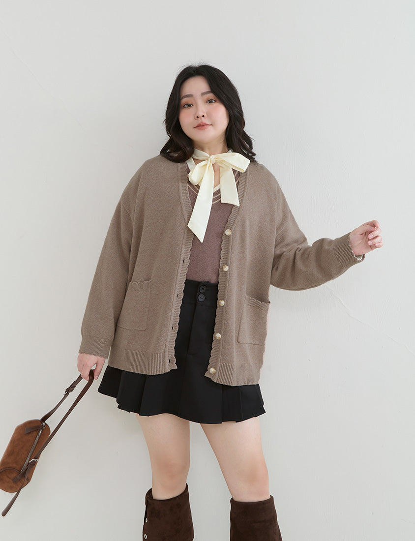 Cute Lettuce Trim V-Neck Knit Plus Size Cardigan