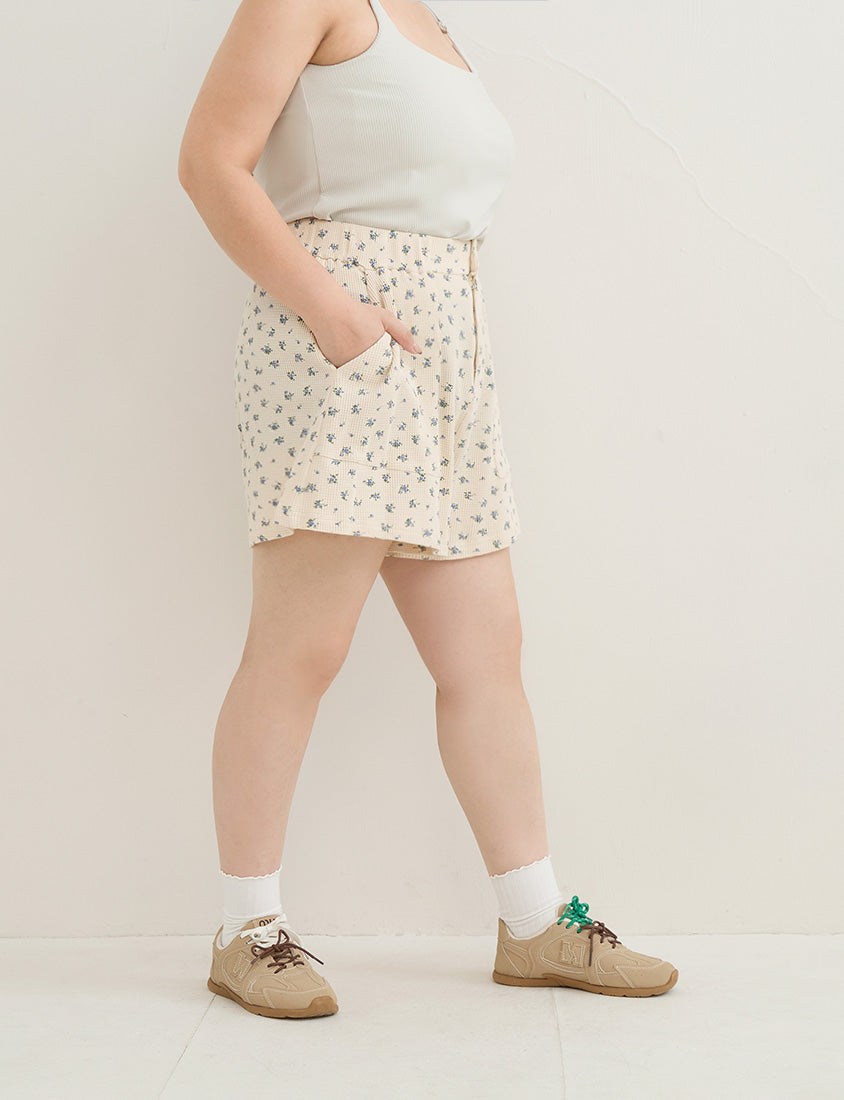 Sweet Floral Waffle Plus Size Shorts