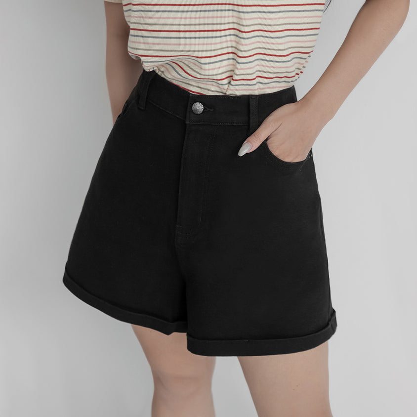 Classic Stretch Twill Cuffed Plus Size Shorts