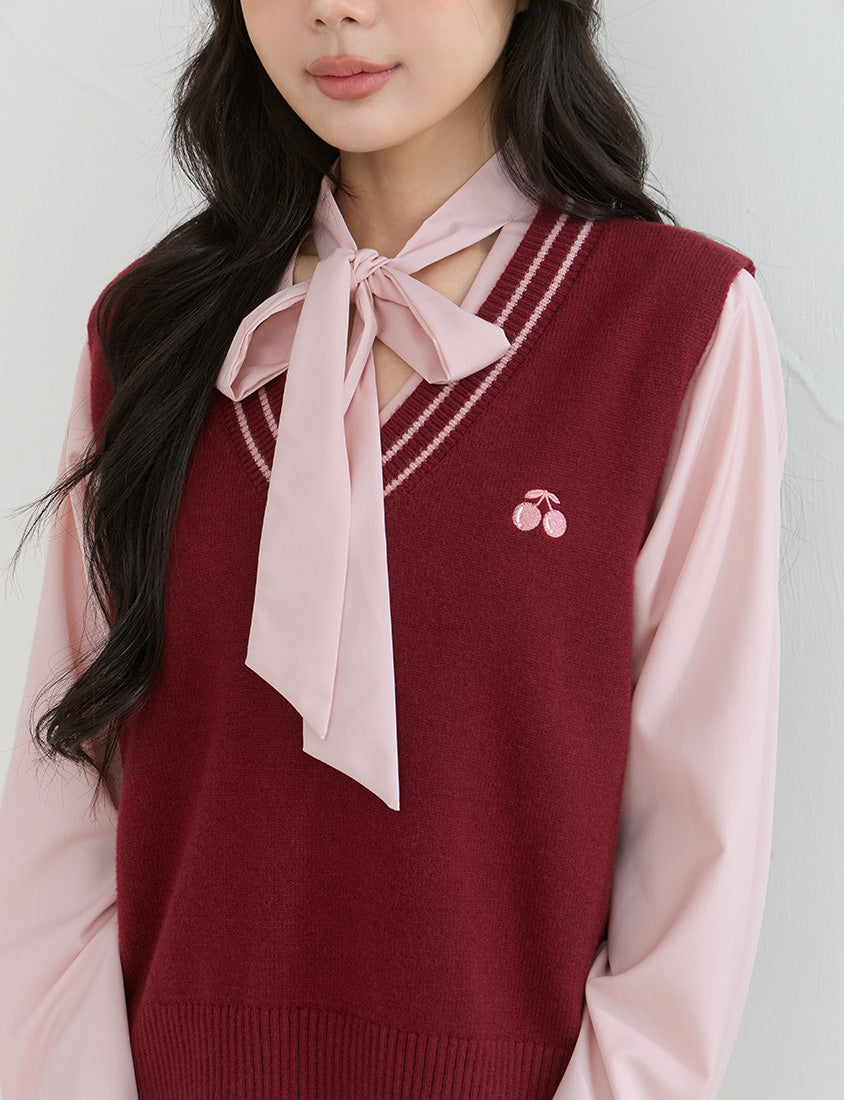 Preppy Cherry Embroidered Cropped Knit Plus Size Vest