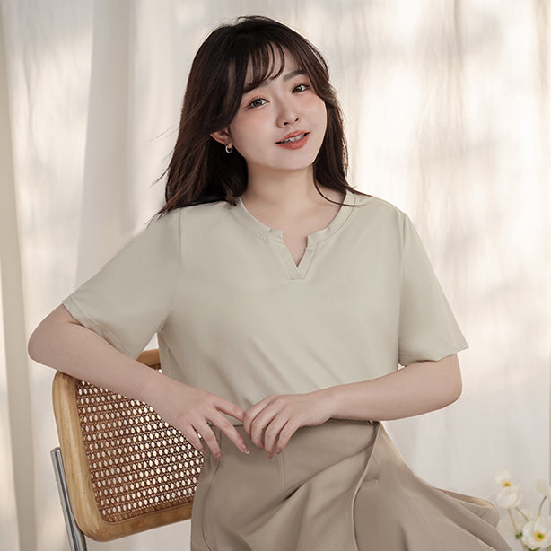 MISS. Silky Cool V-Neck Plus Size Tee