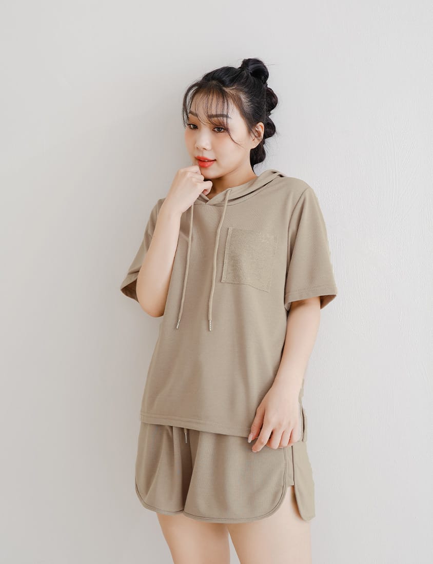 Reverse Square Pocket Plus Size Hooded Top