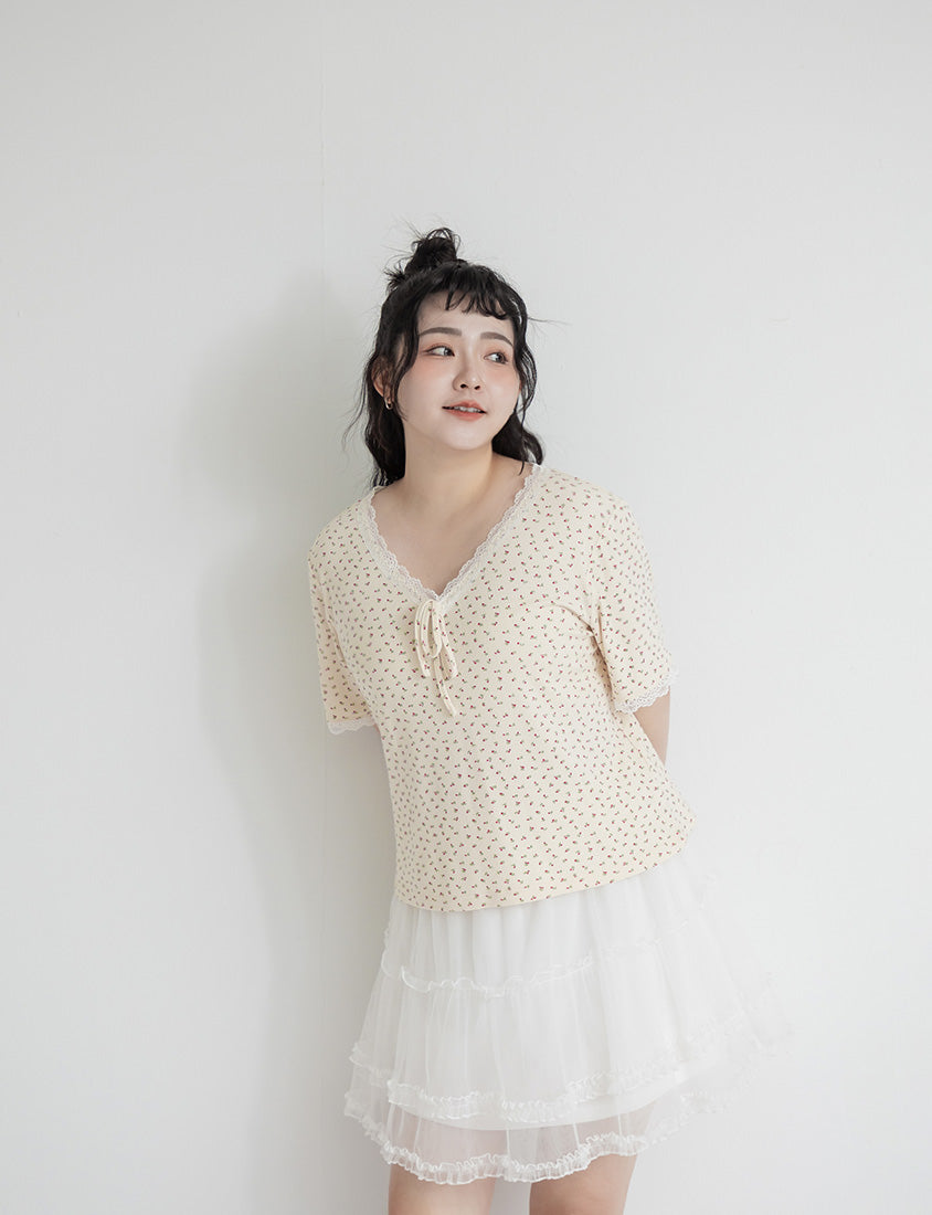Cottage Lace Floral Ribbed Plus Size Tee