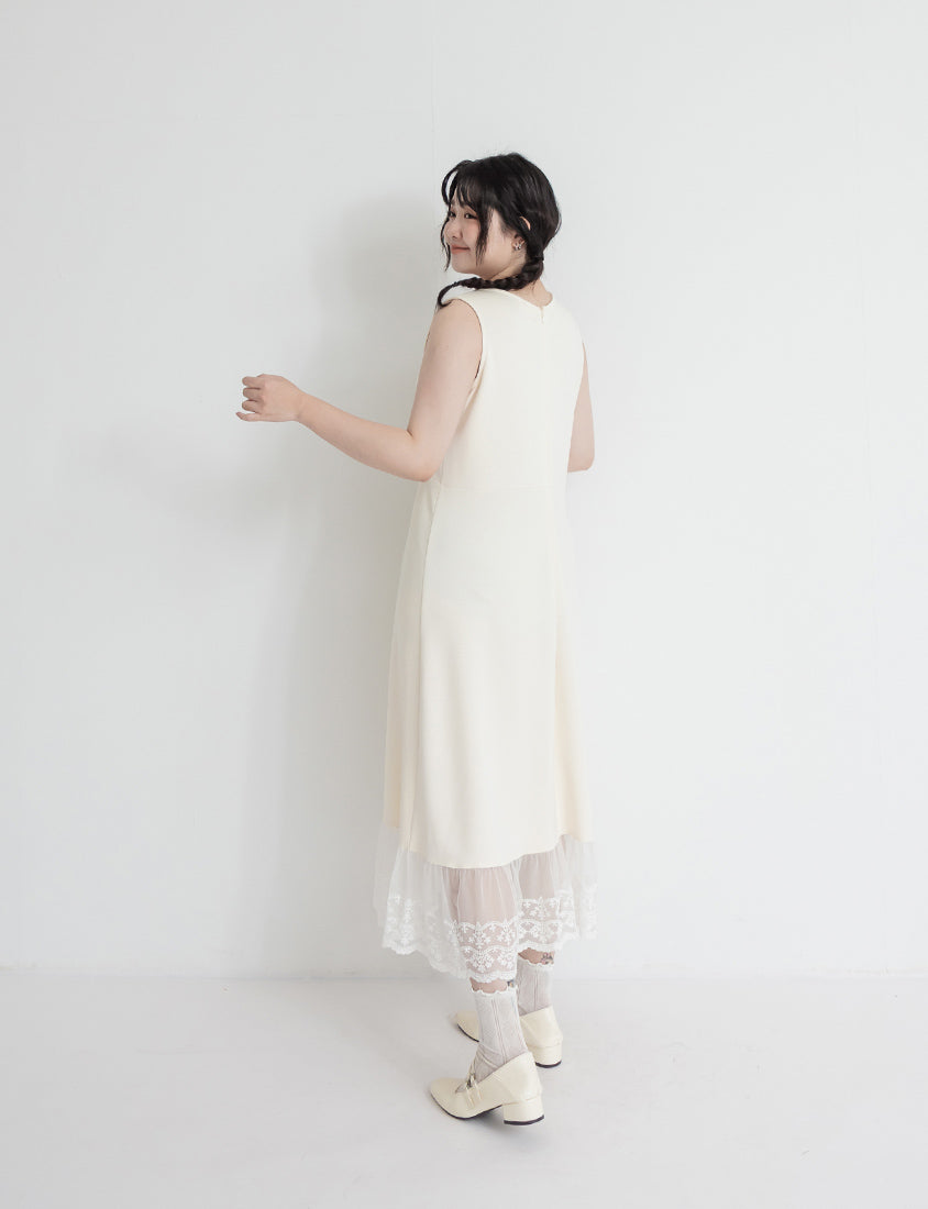 Creamy Cloud Cotton Lace Panel Plus Size Maxi Dress