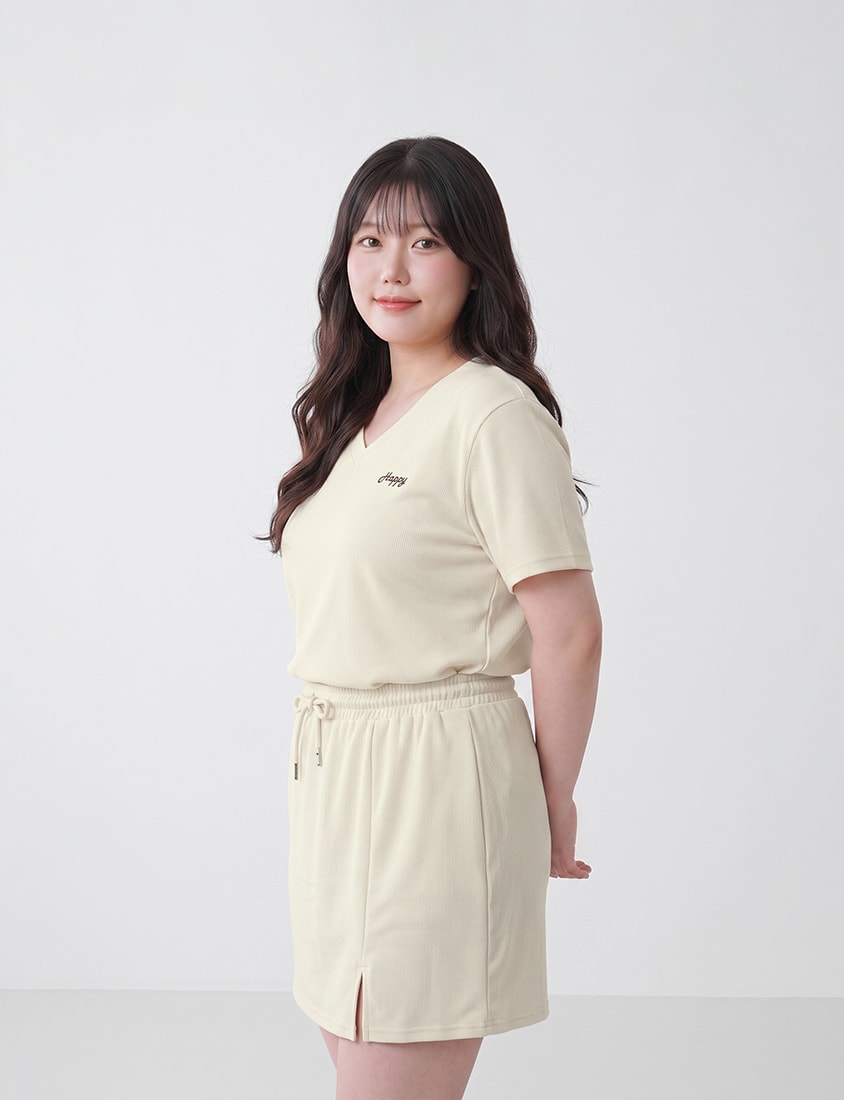 Soft Stretch Cotton Minimal Embroidered V-Neck Plus Size Tee