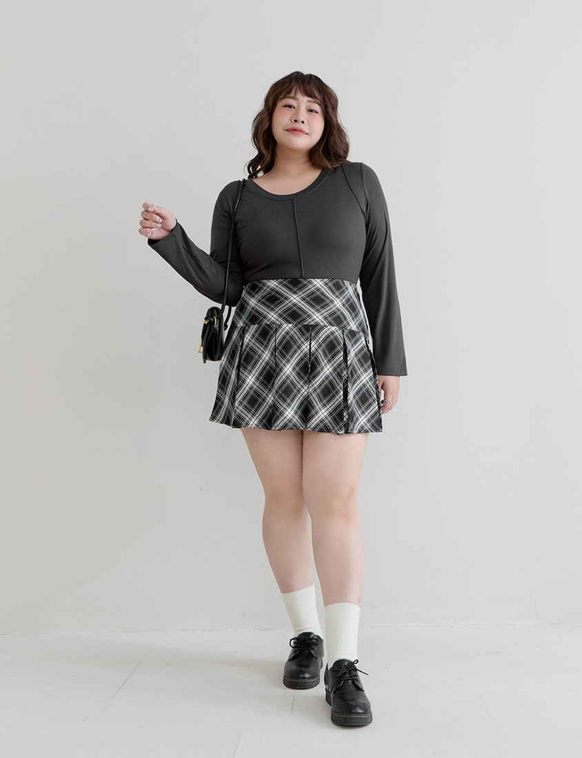 Crewneck 3D Pleated Plus Size Long Sleeve Tee