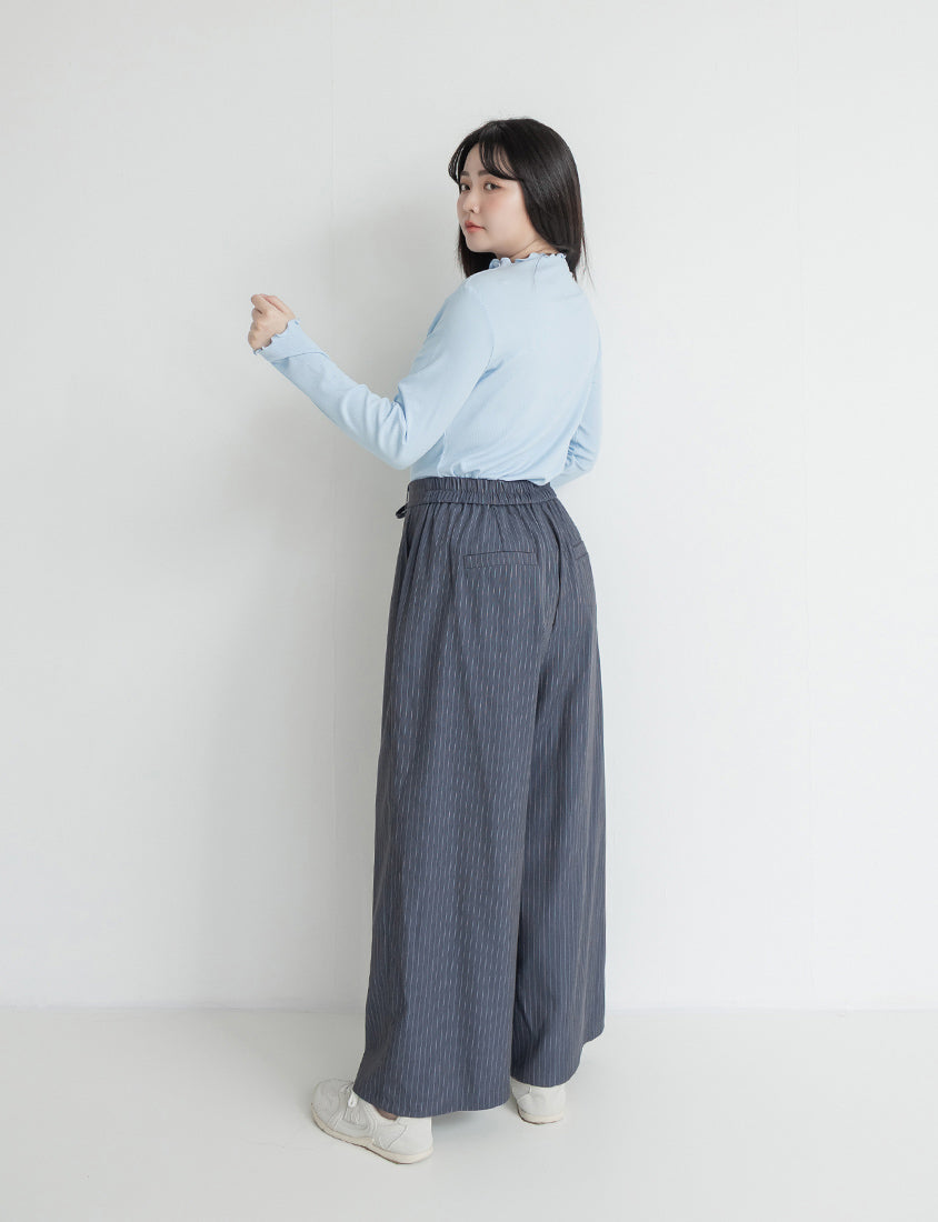 Ribbed Lettuce Trim Mock Neck Plus Size Top