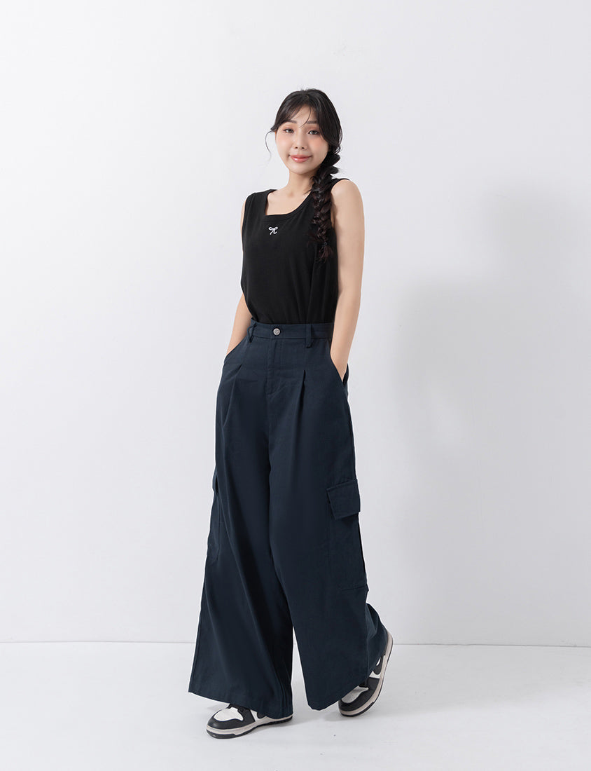Versatile Square Neck Butterfly Embroidered Plus Size Tank Top