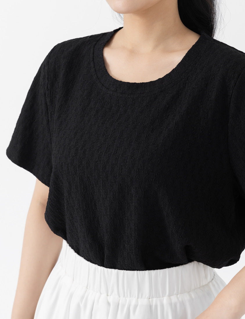 Basic Crinkle Plus Size Crewneck Top