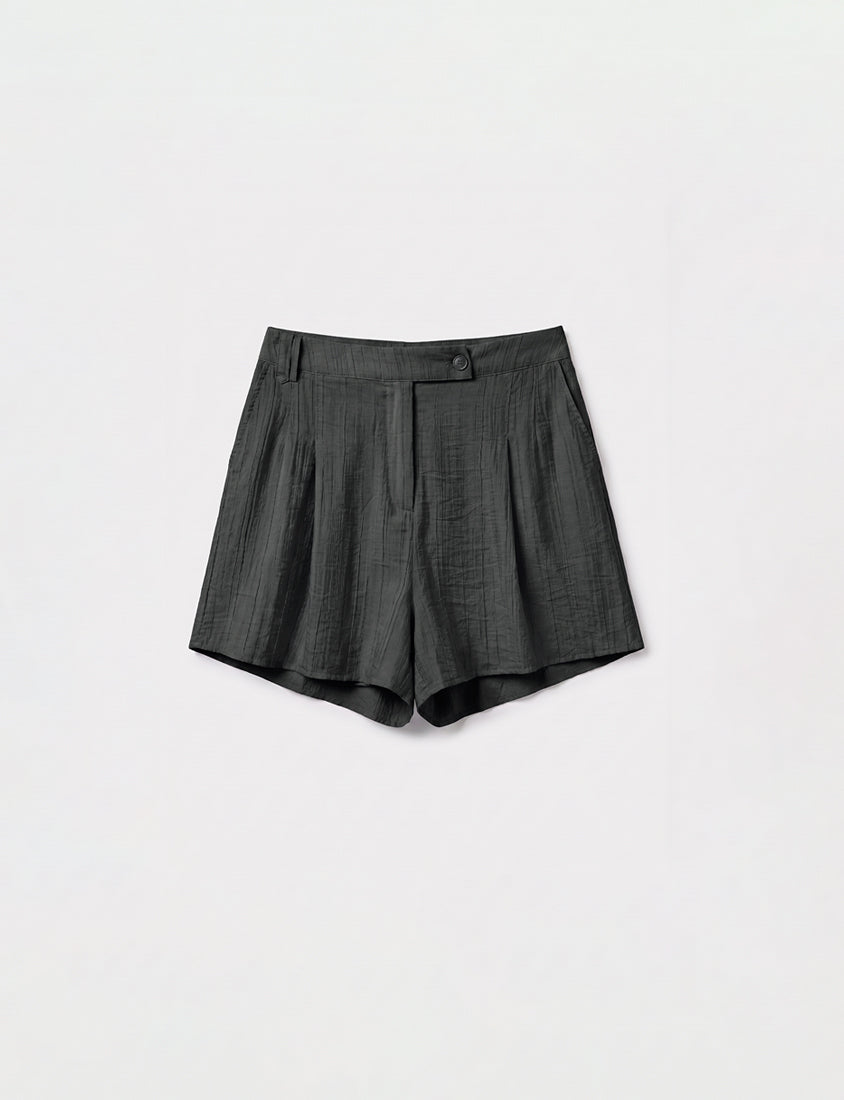 MISS. Lightweight Asymmetrical Crinkle Plus Size Shorts