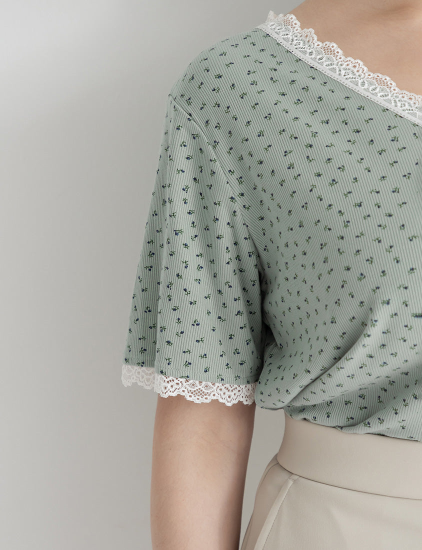 Cottage Lace Floral Ribbed Plus Size Tee