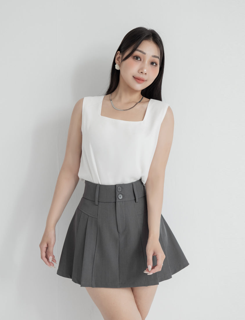 MISS. High Waist Tummy Flattering Pleated Tailored Plus Size Mini Skirt