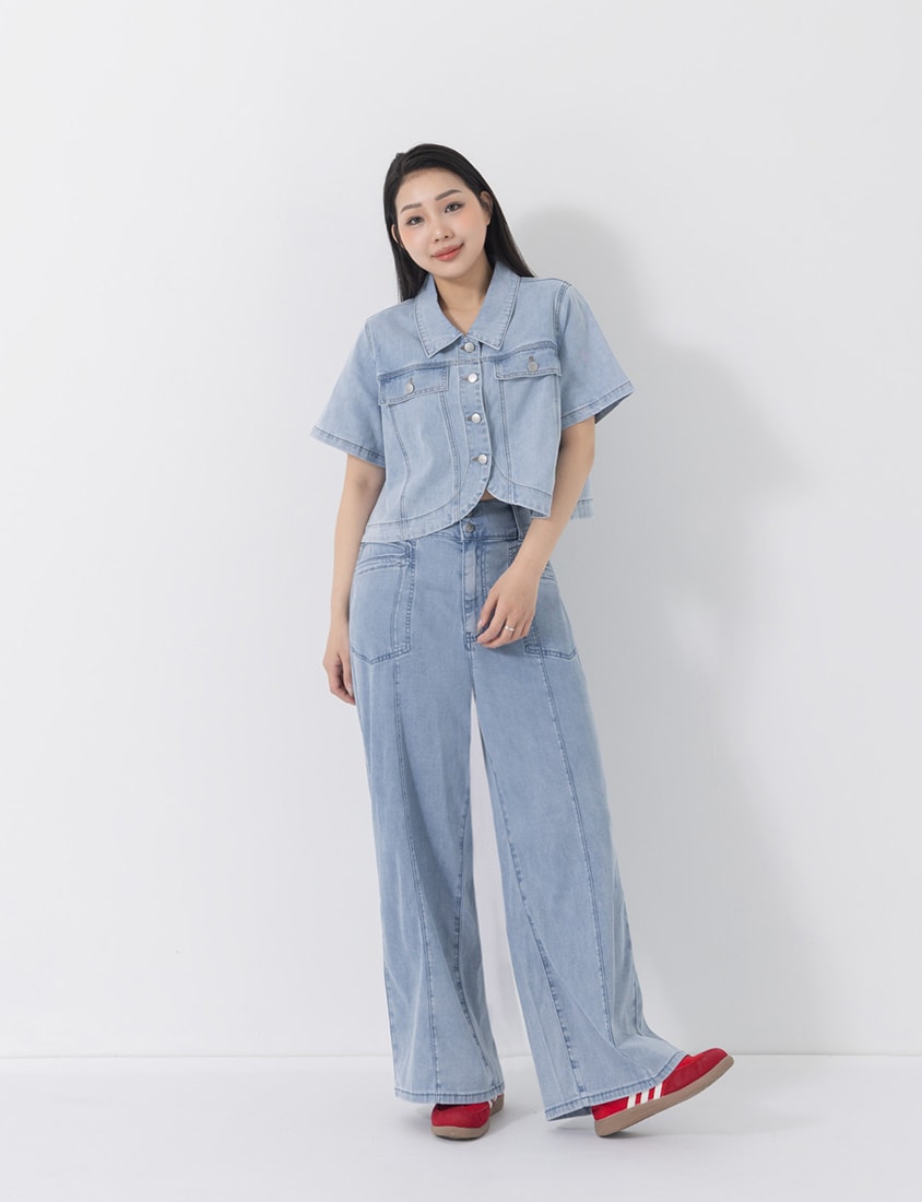 Curved Cut Plus Size Cropped Denim Jacket