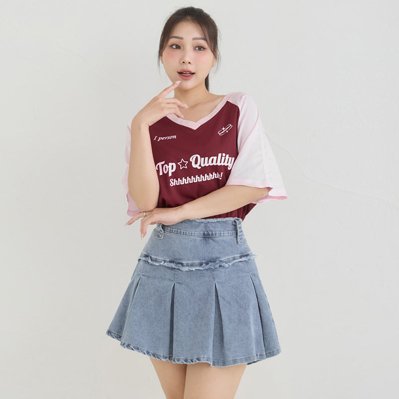 Sweet & Edgy Frayed Denim Pleated Plus Size Mini Skirt
