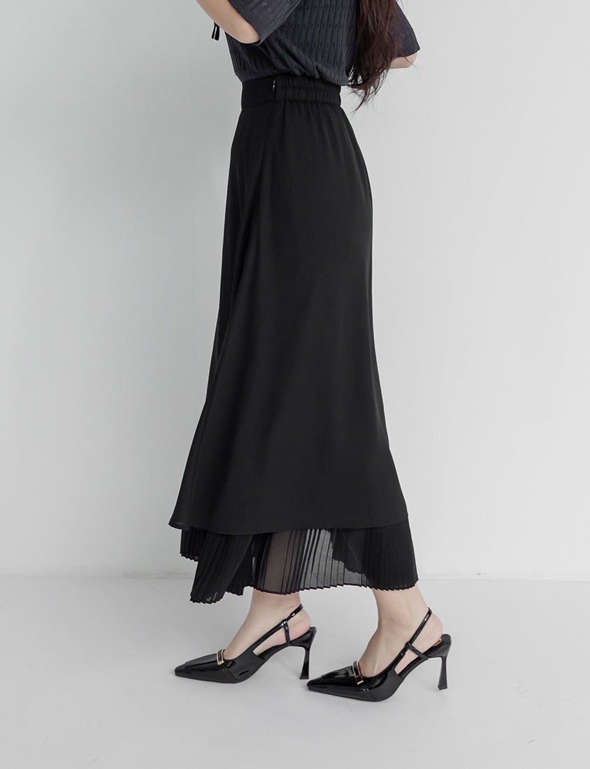 MISS. Elegant Pleated Chiffon Plus Size Maxi Skirt