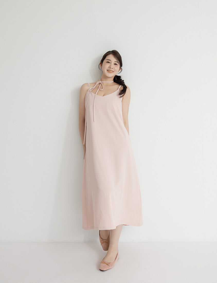 Wrinkle-Resistant A-Line  Plus Size Cami Maxi Dress (With Waist Tie)
