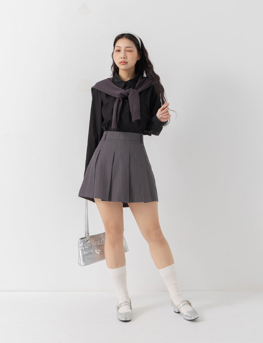 Pear-Shaped Friendly! Perfect Fit Seamed Versatile Plus Size Shirt