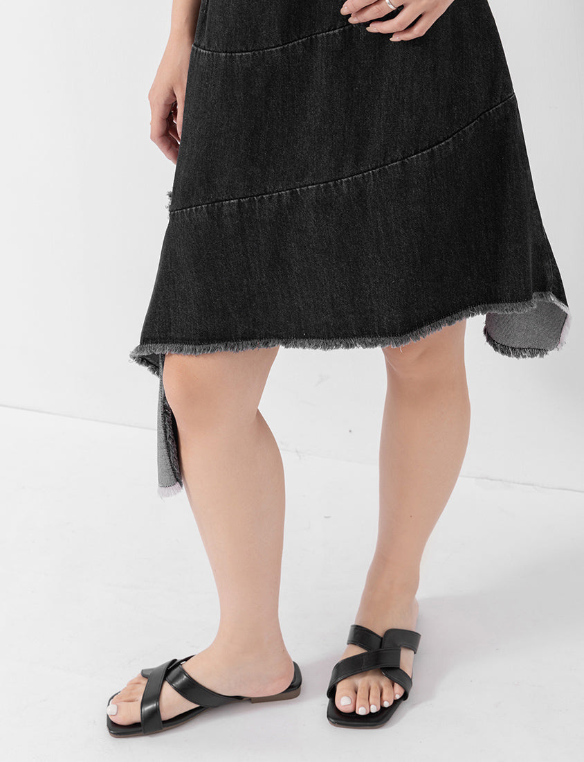 MUA! Asymmetrical Panel Slim Fit Denim Plus Size Dress