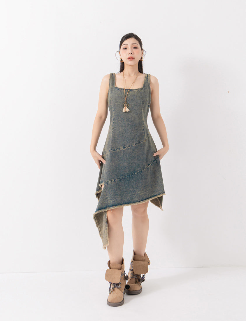 MUA! Asymmetrical Panel Slim Fit Denim Plus Size Dress