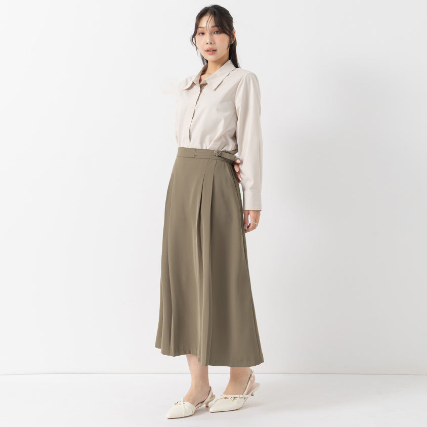 MISS. Elegant Heart Buckle Belt Pleated Plus Size Maxi Skirt