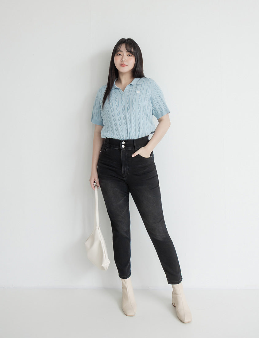 Heart Embroidered V-Neck Cable Knit Short Sleeve Plus Size Top