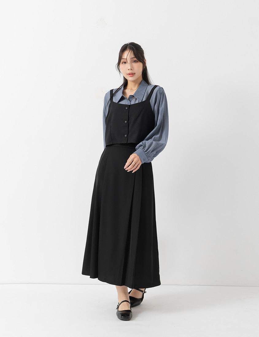 MISS. Elegant Heart Buckle Belt Pleated Plus Size Maxi Skirt