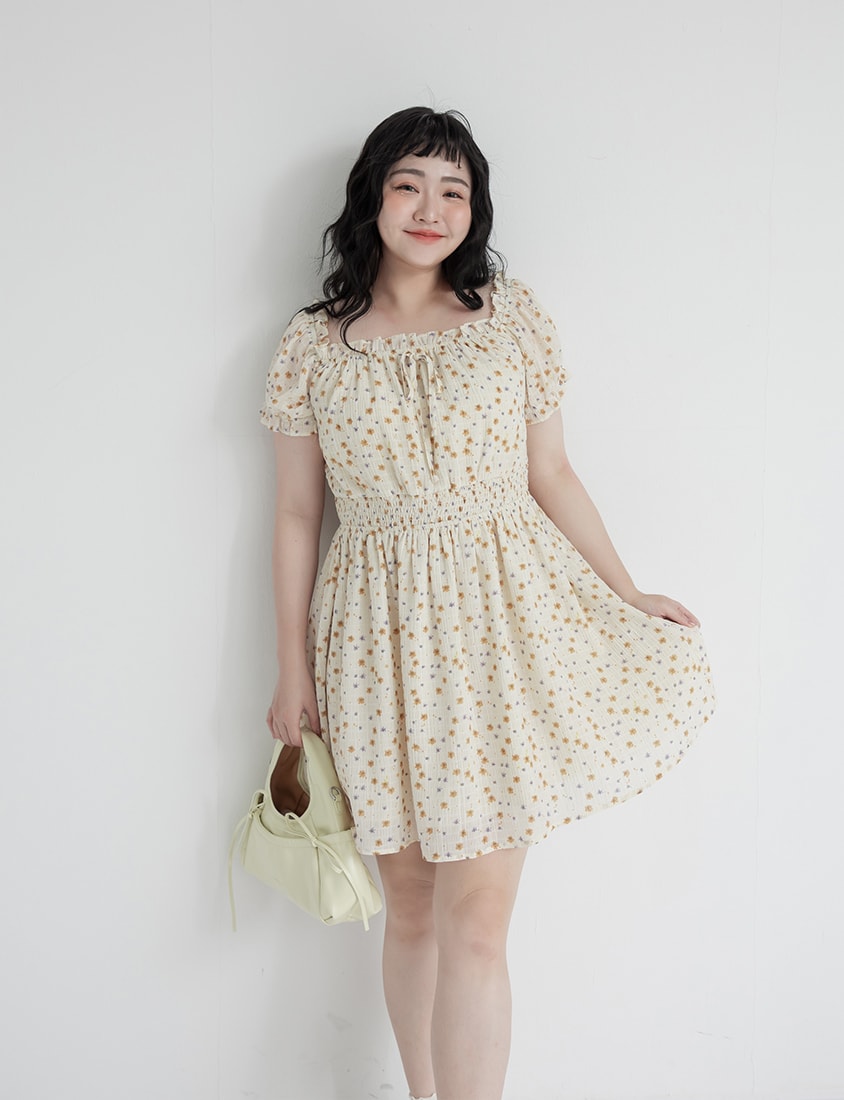 Vacation-Style Floral Euffle Off-Shoulder Plus Size Mini Dress